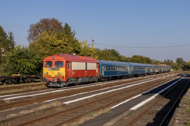 M41 2143 Csörgő telikék szerelvénnyel M41 2143 Csörgő telikék szerelvénnyel
