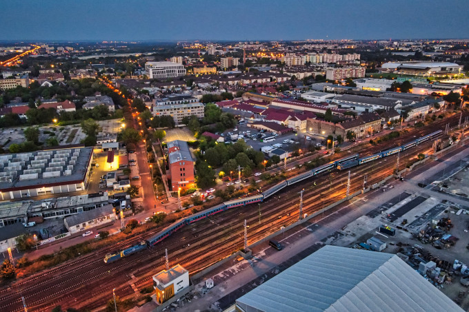 Siklás a Keleti pályaudvar közelében